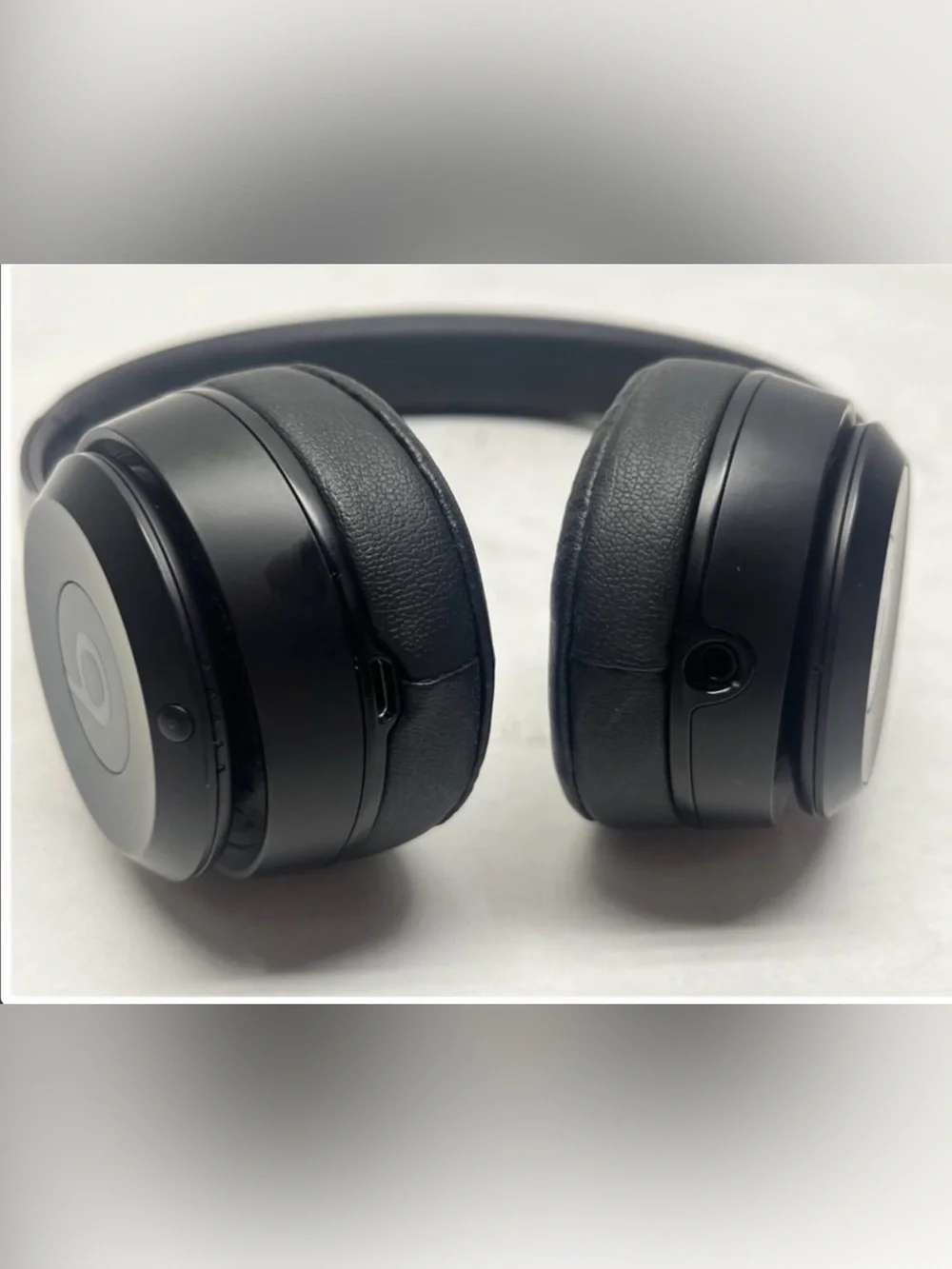 Solo3 Wireless On-Ear Headphones - Black/Red